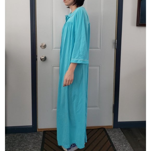 70s/80s Blue Robe - Picture 2 of 5